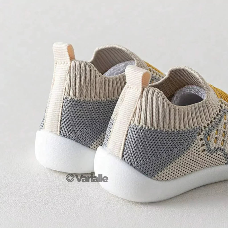 Tênis Meia Infantil Antiderrapante Coccolino - Conforto pensado para o pezinho do seu bebê