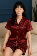 Pijama SatinCool Luxe - Textura sedosa, brilho e sofisticação que não amassa