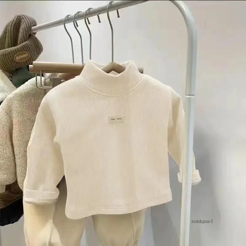 Casaco infantil Kidstyle Winter - Forro em pelúcia, gola alta, tecido externo resistente