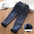 Calça infantil PeluciJeans - Forro térmico peluciado, jeans maleável, cintura elástica